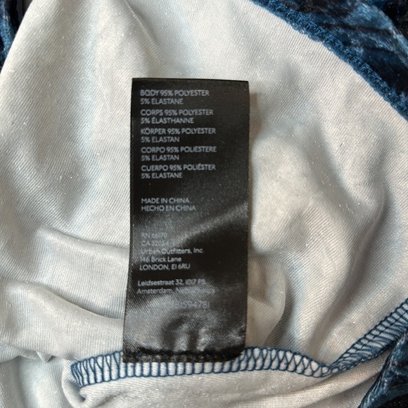 NWT Pilcro Velveteen Racerback Tank Size Medium - Picture 13 of 14